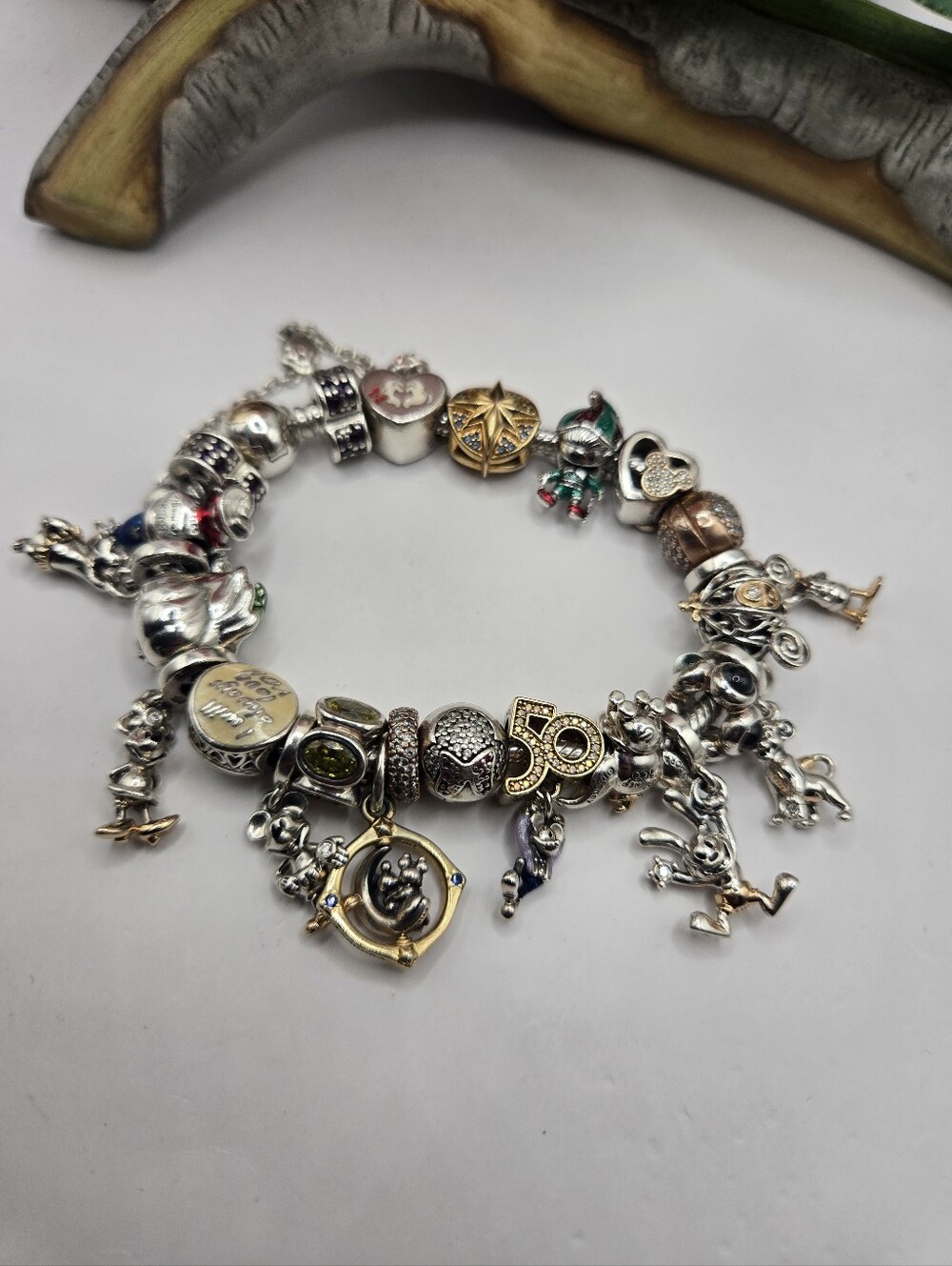 Pandora Disney 100 Aniversary Charms And Bracelet
